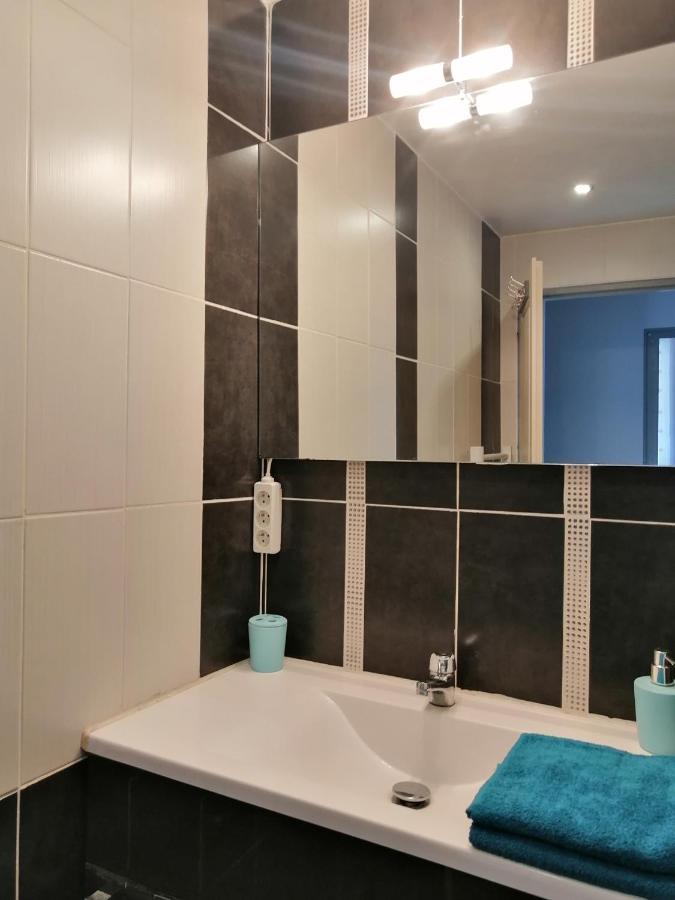 אלברטוויל Residence Lawawi Pres De La Gare Au Calme מראה חיצוני תמונה